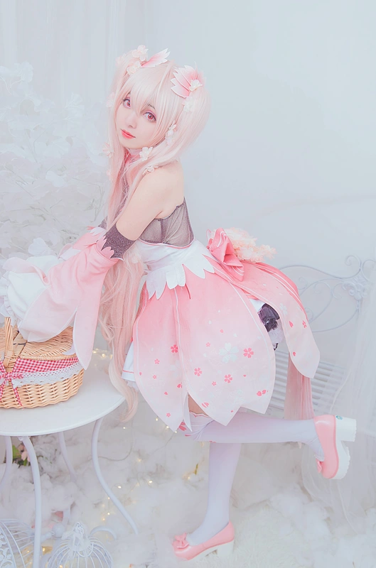 VOCALOIDCOS初音未来御姐 - 斯文文文文